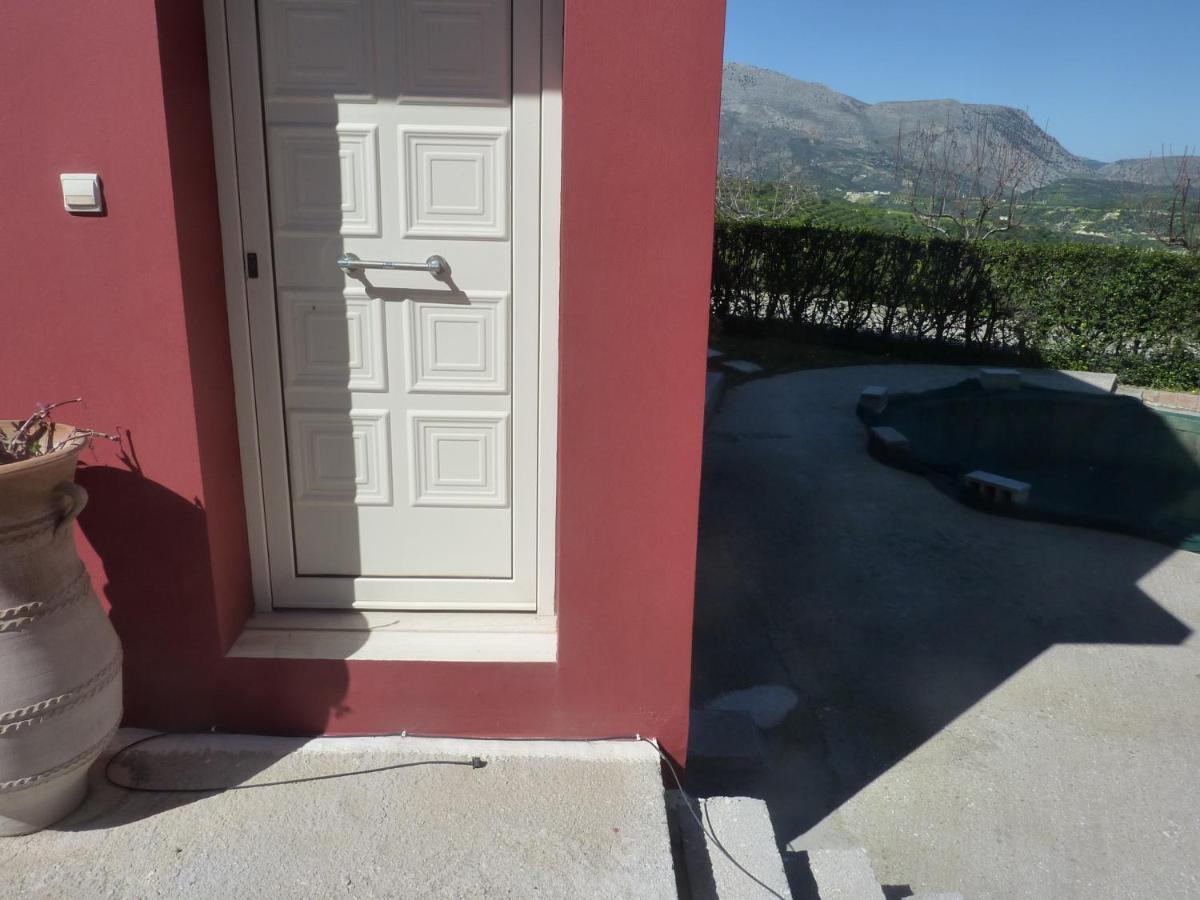 Entire Independent Maisonette Near Heraklion Pottery Classes Petrokefalo ภายนอก รูปภาพ